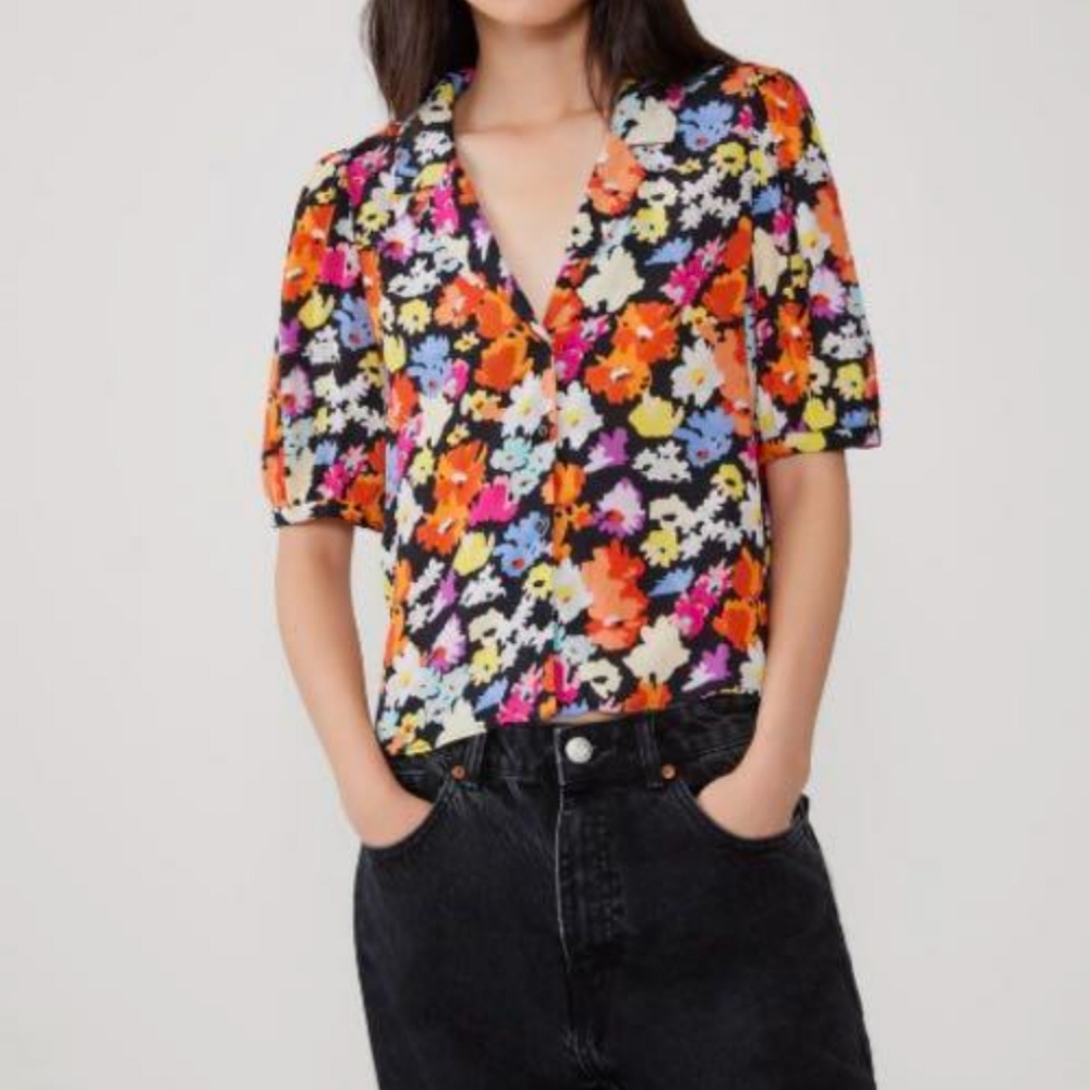 Zara Floral Button Down Top Size S